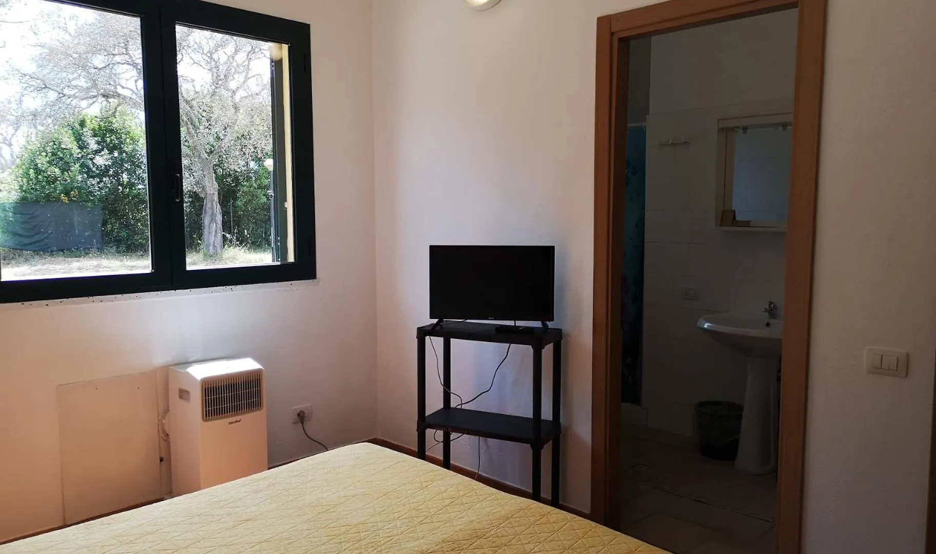 Nuraghe Ruiu Camping & Bungalow Norbello Ferienhaus