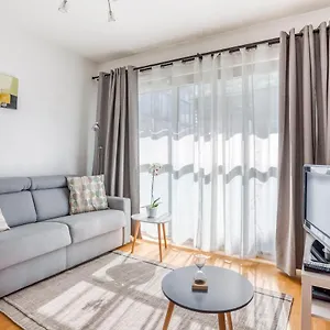 confluence-superbe-pied-a-terre-avec-parking-prive.hotels-rhonealpes.com/